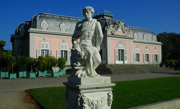 (5) Schloss Benrath palace