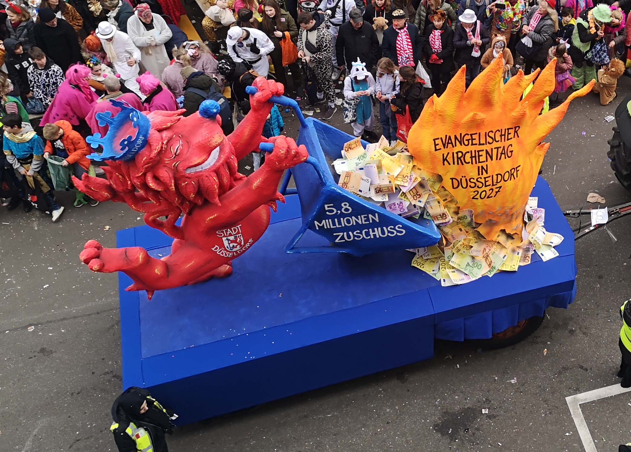 Rosenmontagszug 2023 In Düsseldorf - Landeshauptstadt Düsseldorf