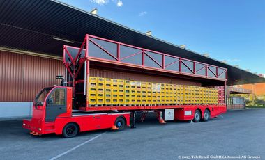 Selbstfahrender Schlepper für automatisierte Palettentransporte © TeleRetail GmbH