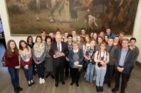 Bürgermeister Friedrich G. Conzen empfängt Schülergruppe aus Moskau; Foto: Lammert