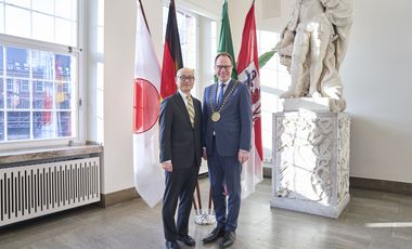 Der Generalkonsul von Japan, Yoshitaka Tsunoda, kam am Mittwoch, 12. Februar 2025, zu einem Antrittsbesuch ins Düsseldorfer Rathaus. Foto: Claus Langer