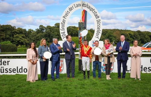 Outsider Best Lightning wins the 104th Grand Prix in the state capital