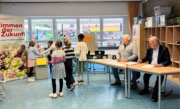 Foto der Neuwahlen des Garather Kinderparlaments