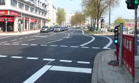Der neue Radweg zwischen Am Wehrhahn und Kölner Straße