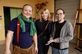 Kulturamtsleiterin Angélique Tracik mit dem Direktor des Organhaus Art Apace Yang Shu (l.) und Kurator Ni Kun. Foto: LHD