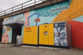 Eine Besonderheit der Mobilitätsstation Hamm S ist, eine Paketstation von DHL und DB integriert ist © Conneceted Mobility Düsseldorf 